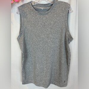 Old Navy Active Muscle T- Sz Medium